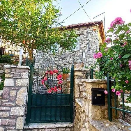 בית נופש The In Eva