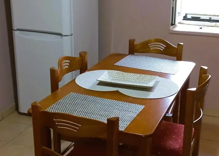 The In בית נופש Eva