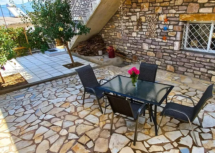 The In בית נופש Eva